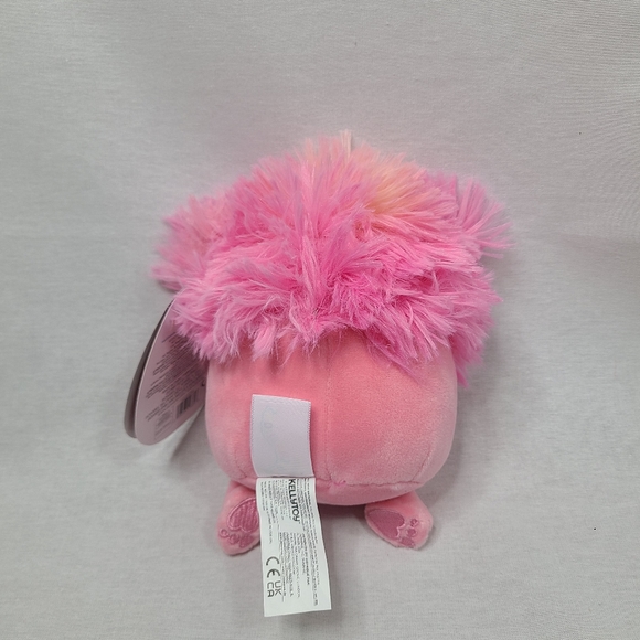 5" Caparinne Bigfoot - 2023 Valentine's Squishmallow NWT Heart Headband - Picture 4 of 4